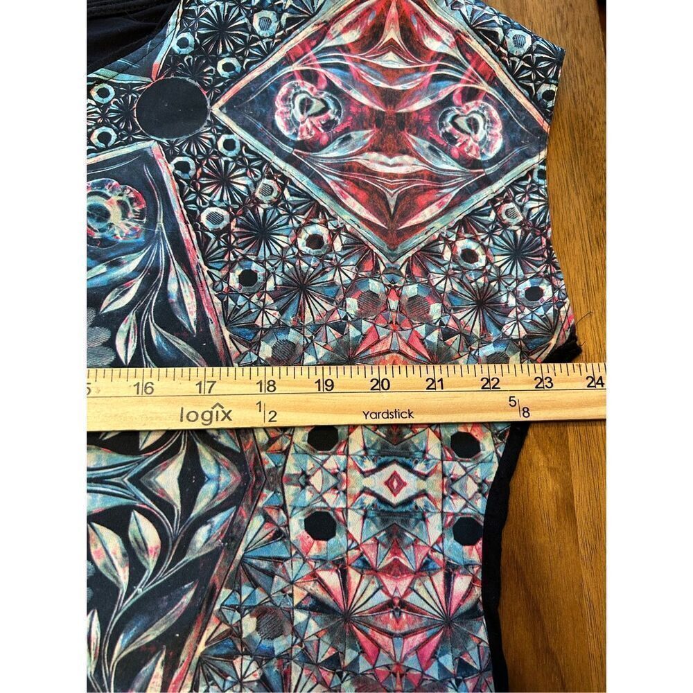 Rock & Republic Blouse Top Womens Size Medium Geometric Scoop Neck Cap Sleeve - Picture 6 of 7